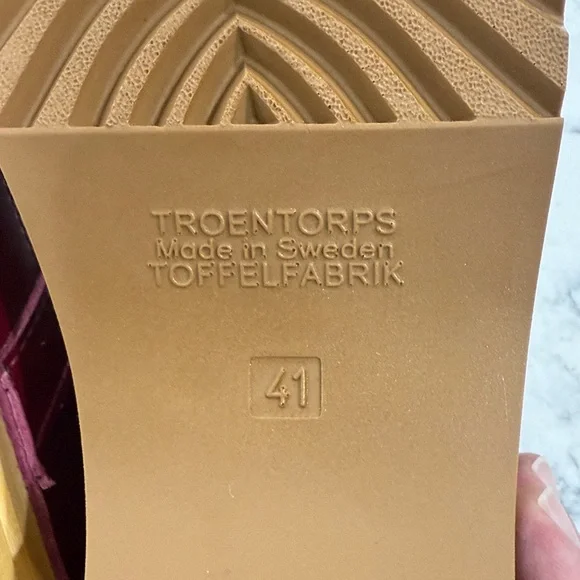 Troentorp “Raspberry” color Leather Clogs with Buckle New Without tags - Picture 8 of 8